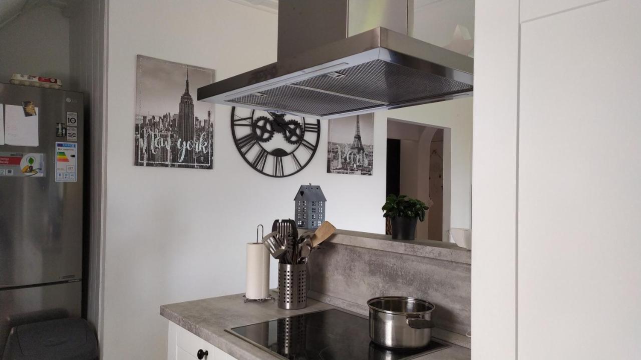 Leander Apartman Balatonlelle Esterno foto