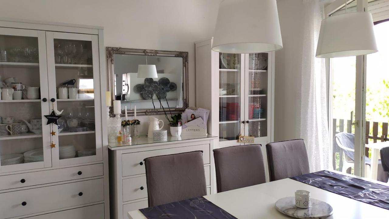 Leander Apartman Balatonlelle Esterno foto