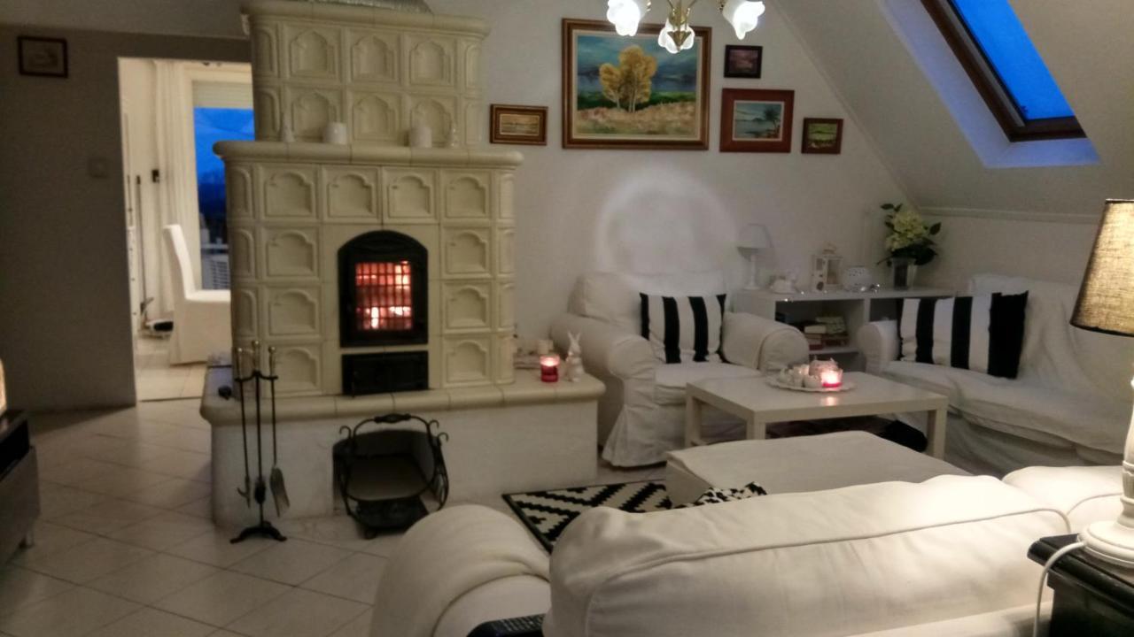 Leander Apartman Balatonlelle Esterno foto
