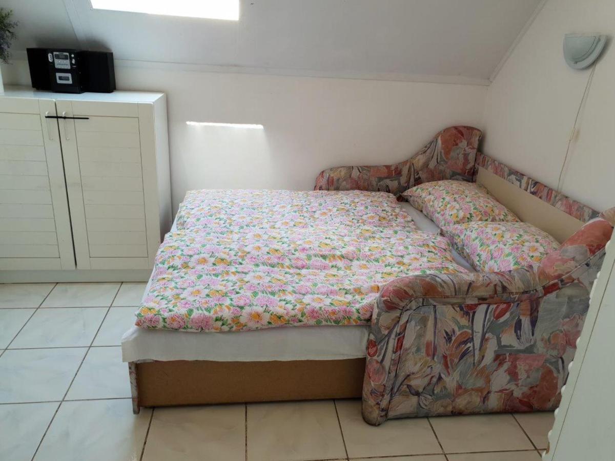 Leander Apartman Balatonlelle Esterno foto